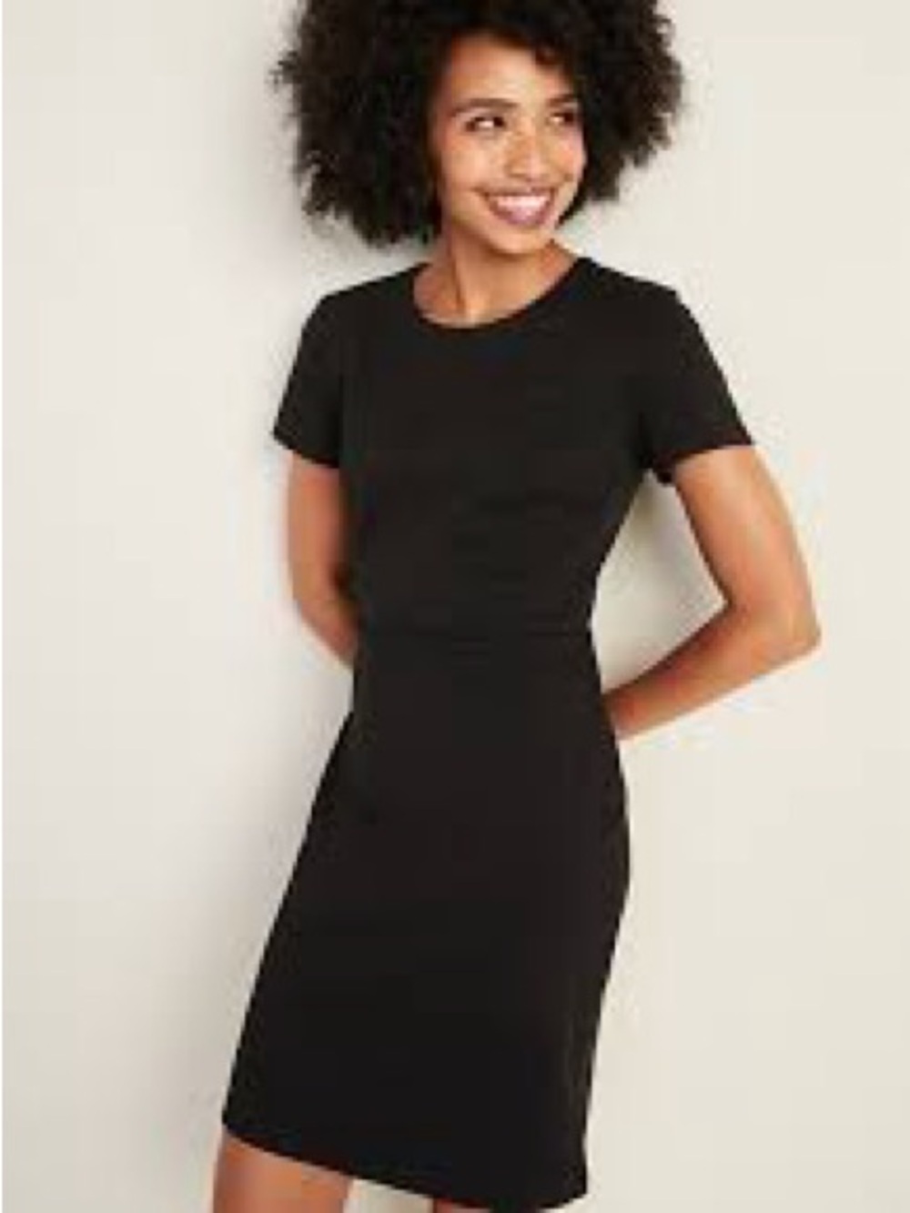 Old Navy Black Short Sleeve Sheath Dress - Crew Neck